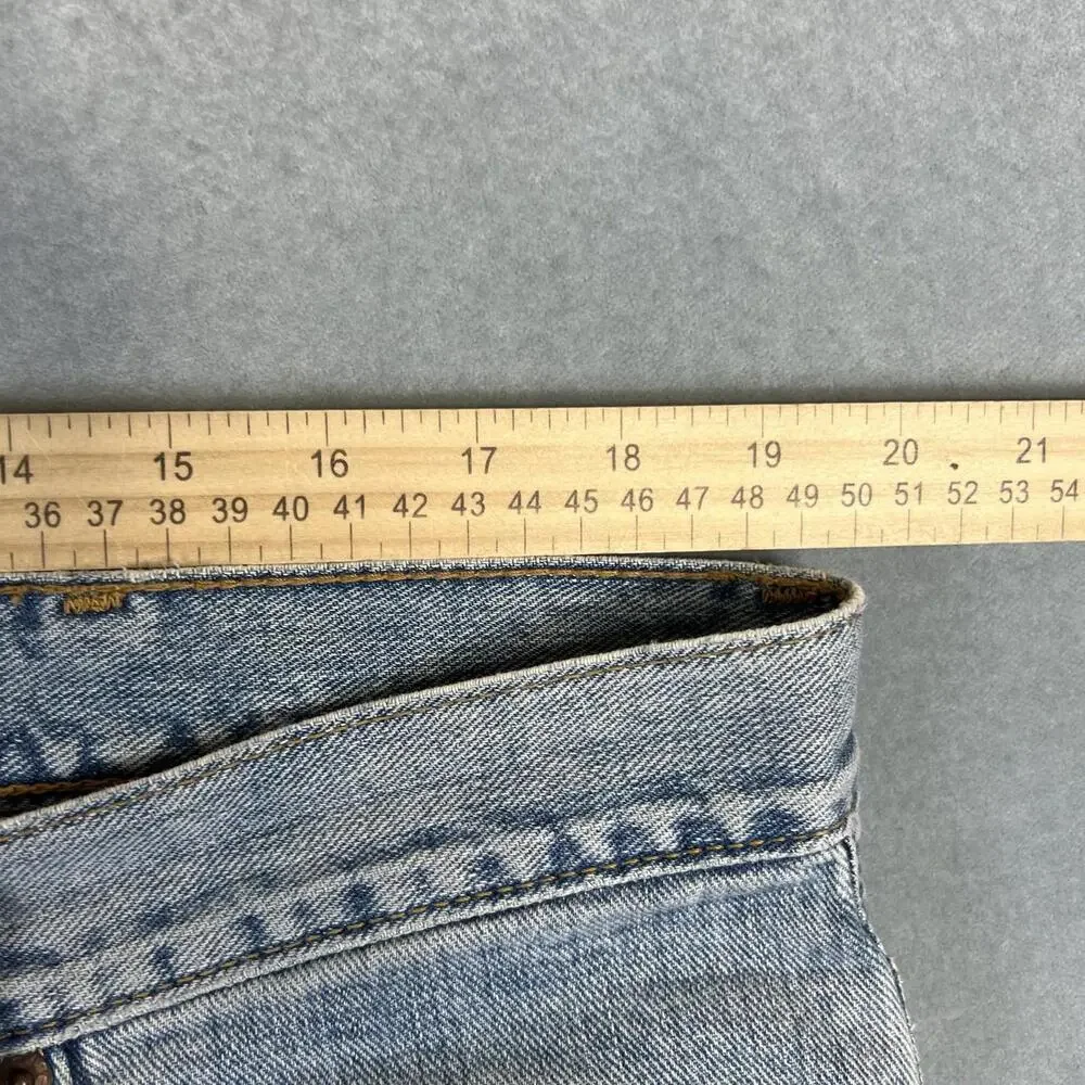 Vintage Levis 550 Jeans Mens 38x32 Blue Light Wash Relaxed Straight Denim Y2K
